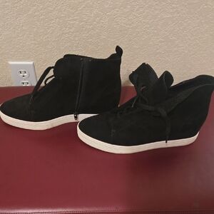 Susina Black Women's High-Top Sneakers